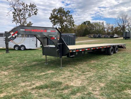 New 2027 MAXX-D 102X32 TANDEM 25.9K GN W/ MAX RAMPS, HYDROJACKS, DISC BRAKES, SOLAR & WIRELESS Flatbed Trailer