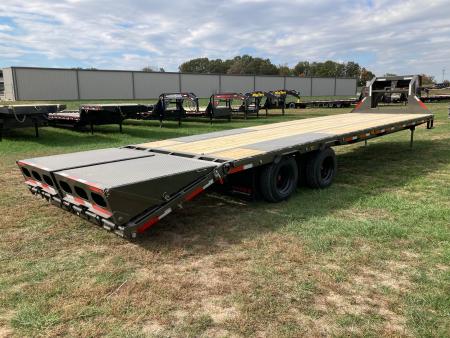 New 2027 MAXX-D 102X32 TANDEM 25.9K GN W/ MAX RAMPS, HYDROJACKS, DISC BRAKES, SOLAR & WIRELESS Flatbed Trailer
