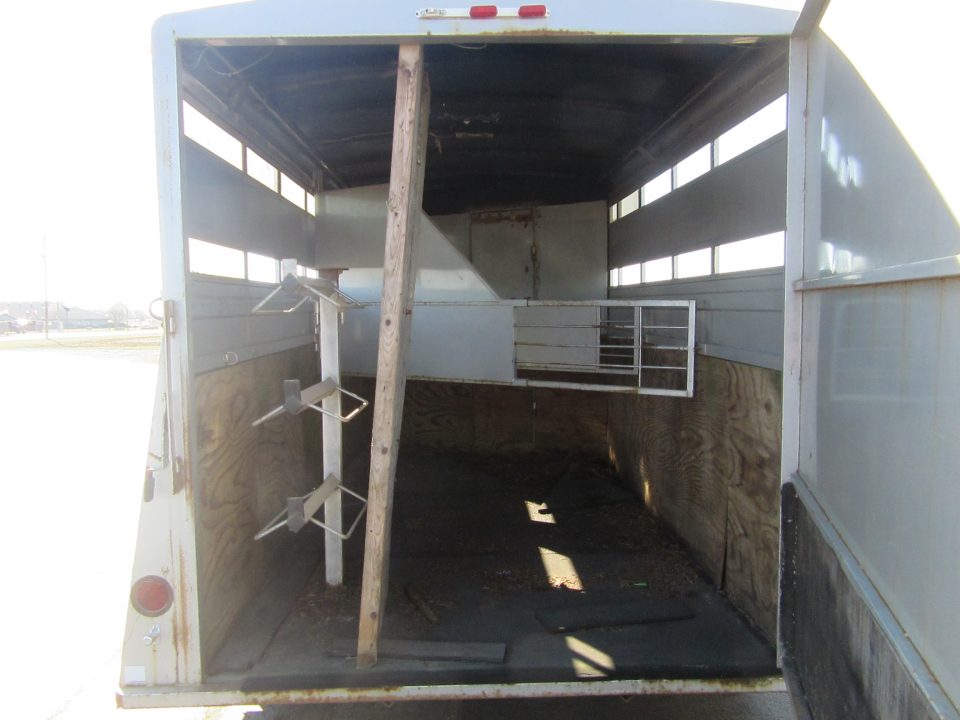 1999 Titan photo 6