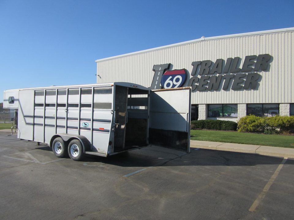 1999 Titan photo 5