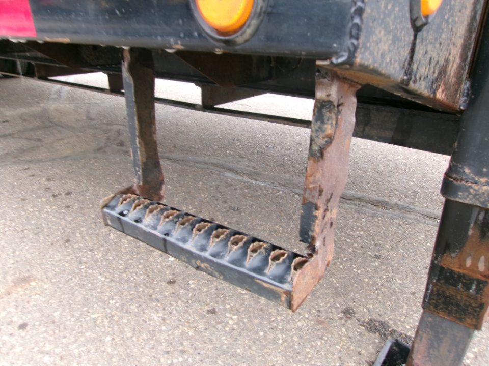 Used 2021 PJ Trailers GN2432 Flatbed Trailer