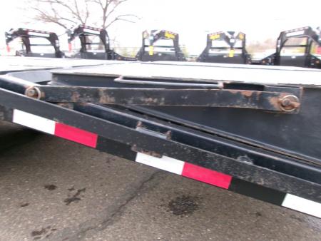 Used 2021 PJ Trailers GN2432 Flatbed Trailer