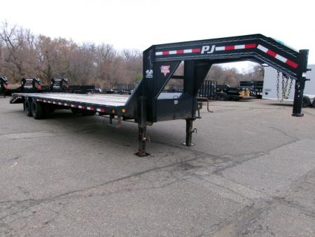 Used 2021 PJ Trailers GN2432 Flatbed Trailer
