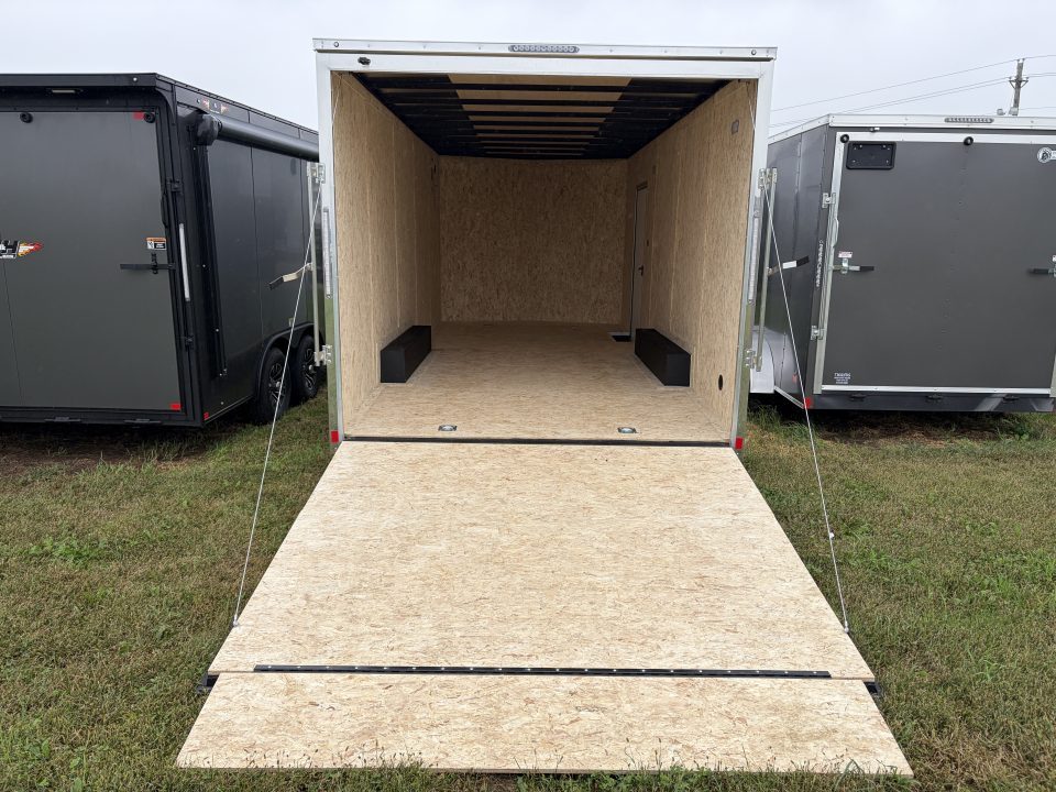 2027 Formula Trailers photo 4