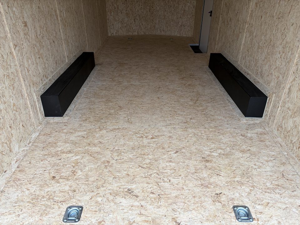2027 Formula Trailers photo 6