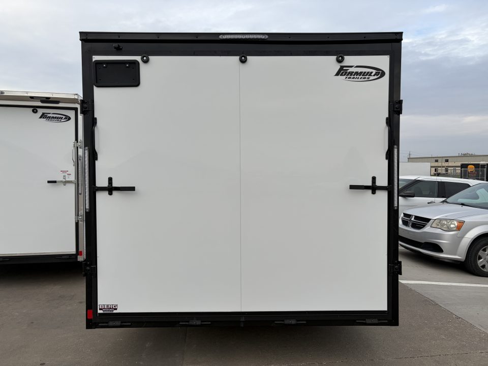 2027 Formula Trailers photo 3