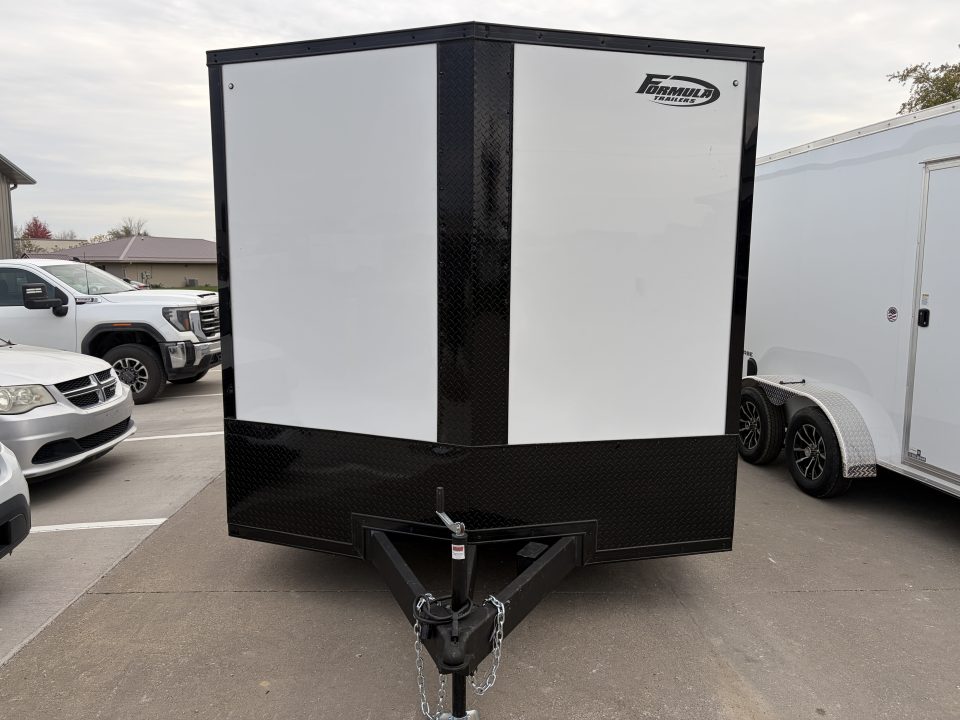 2027 Formula Trailers photo 2
