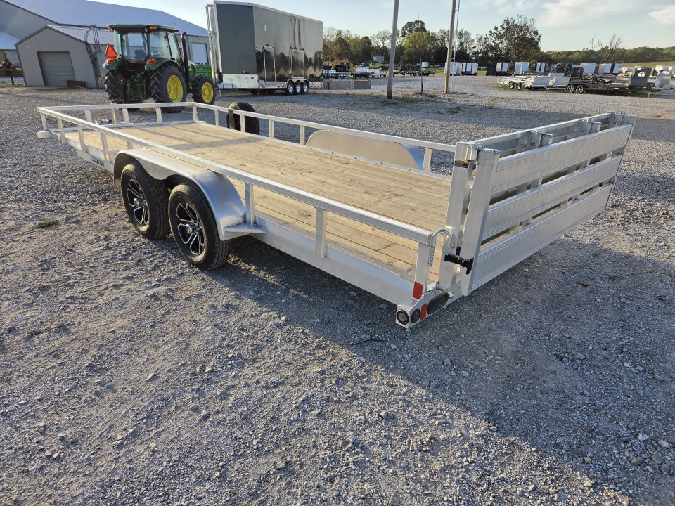 New 2027 Load Trail 83X20 TANDEM 7K ALUMINUM UTILITY W/BI-FOLD GATE & SPARE