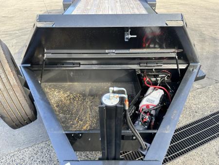 New 2026 Diamond C Trailers HDT210 Tilt Trailer