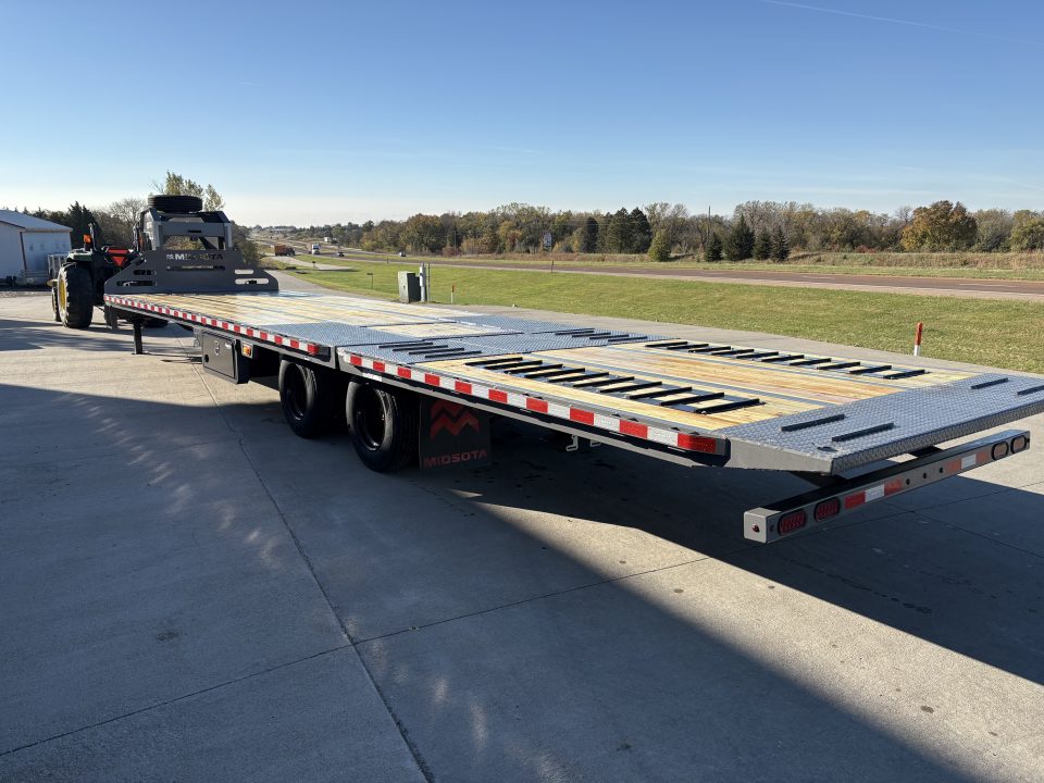 New 2027 Midsota FBHB3612-259G Hydraulic Tail Goosneck Deckover Trailer