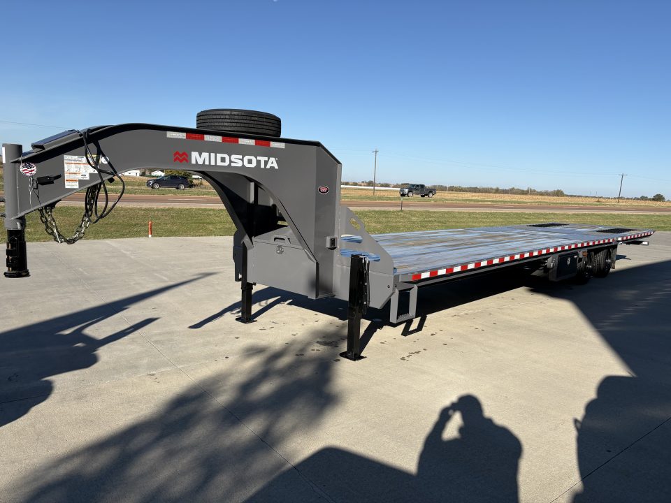 New 2027 Midsota FBHB3612-259G Hydraulic Tail Goosneck Deckover Trailer