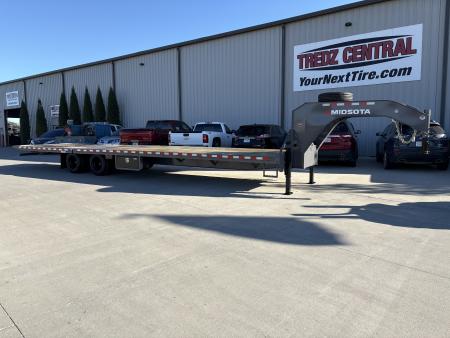 New 2027 Midsota FBHB3612-259G Hydraulic Tail Goosneck Deckover Trailer