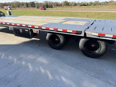 New 2027 Midsota FBHB3612-259G Hydraulic Tail Goosneck Deckover Trailer