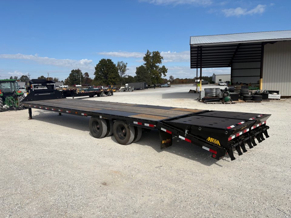 Used 2026 Big Tex 25GN 102X35 TANDEM 25.9K TANDEM DUAL FLATBED W / MAX RAMPS