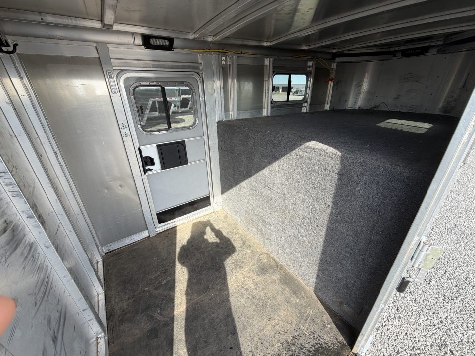 Used 2020 Exiss Trailers STC 3185