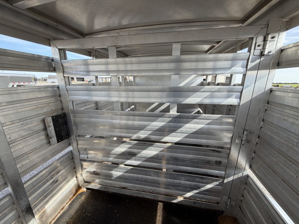 Used 2020 Exiss Trailers STC 3185
