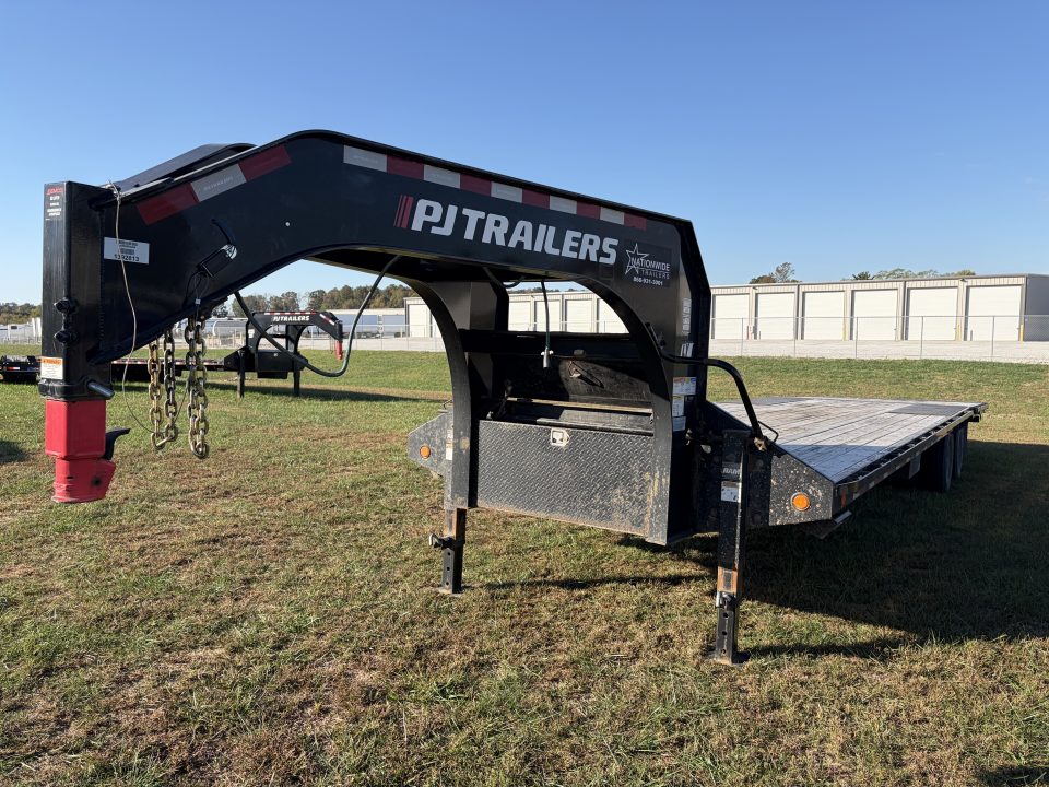Used 2023 PJ Trailers PJ GN HYDOTAIL 102X36 Flatbed Trailer