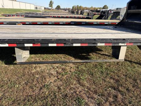 Used 2023 PJ Trailers PJ GN HYDOTAIL 102X36 Flatbed Trailer