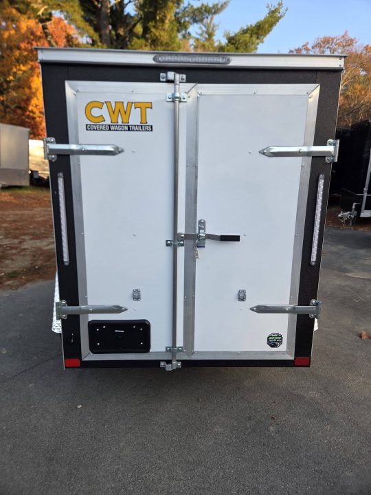 New 2027 Covered Wagon Trailers 5x8 cargo trailer with barn doors 5,6 height Cargo / Enclosed Trailer