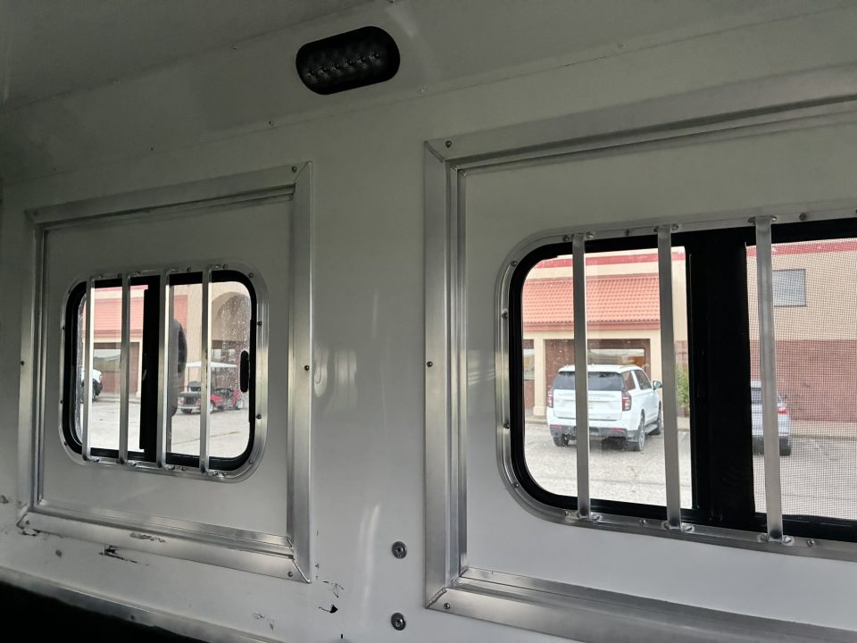 Used 2018 Lakota 2H 7'LQ Horse Trailer