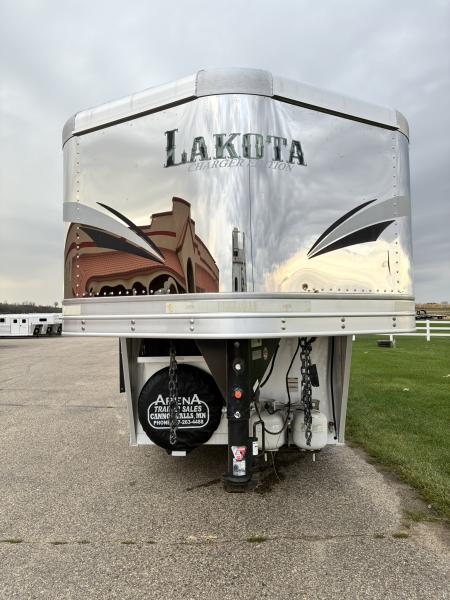 Used 2018 Lakota 2H 7'LQ Horse Trailer