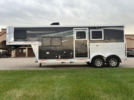 Used 2018 Lakota 2H 7'LQ Horse Trailer
