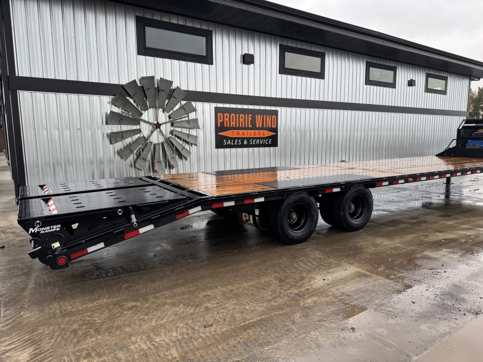 New 2027 PJ Trailers LD36GN Deckover Trailer
