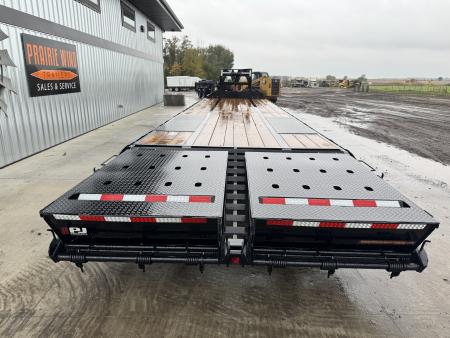 New 2027 PJ Trailers LD36GN Deckover Trailer