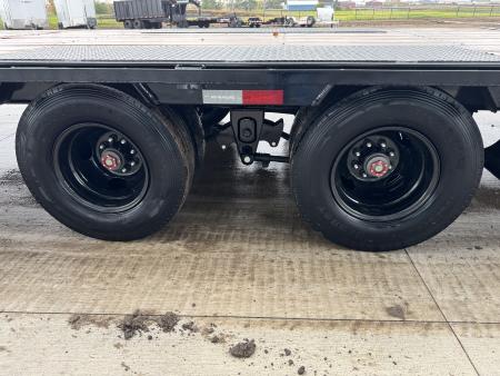 New 2027 PJ Trailers LD36GN Deckover Trailer