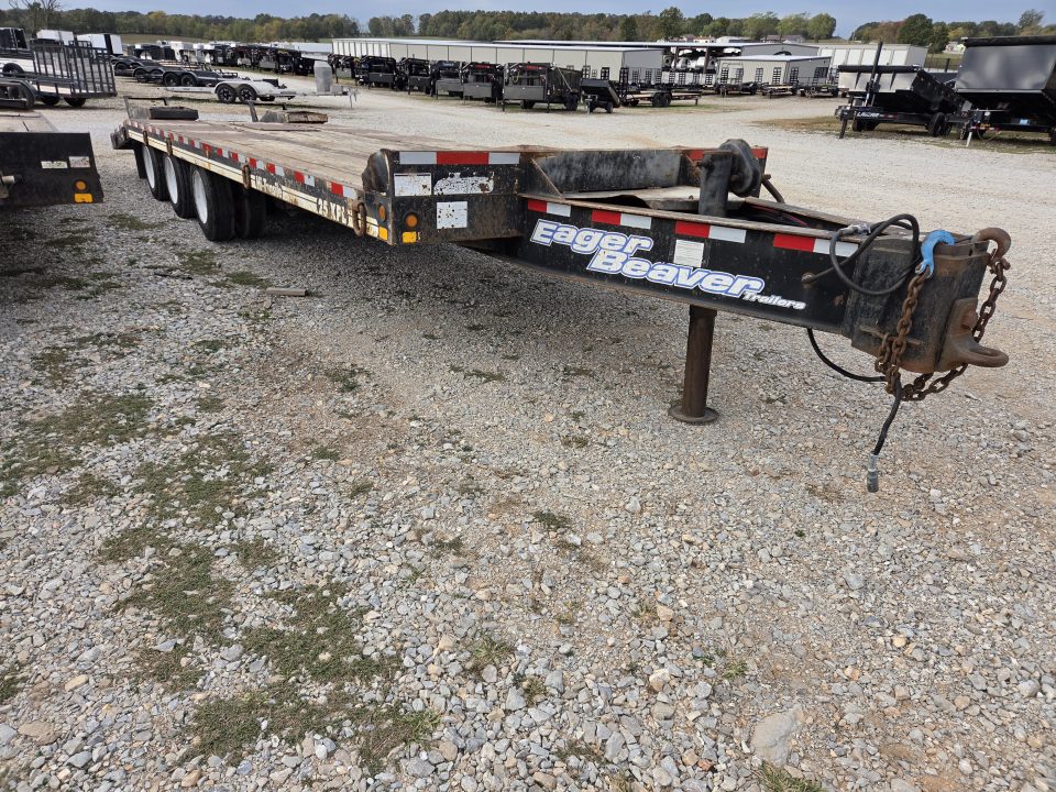 Used 2008 Eager Beaver 102X30 TRIPLE PINTLE W/3-22.5K AIR BRAKE AXLES OAK FLOOR 6'DOVE FLIPOVER RAMPS & AIR LIFT FRONT AXLE