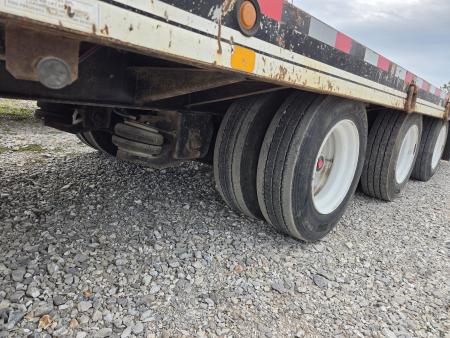 Used 2008 Eager Beaver 102X30 TRIPLE PINTLE W/3-22.5K AIR BRAKE AXLES OAK FLOOR 6'DOVE FLIPOVER RAMPS & AIR LIFT FRONT AXLE