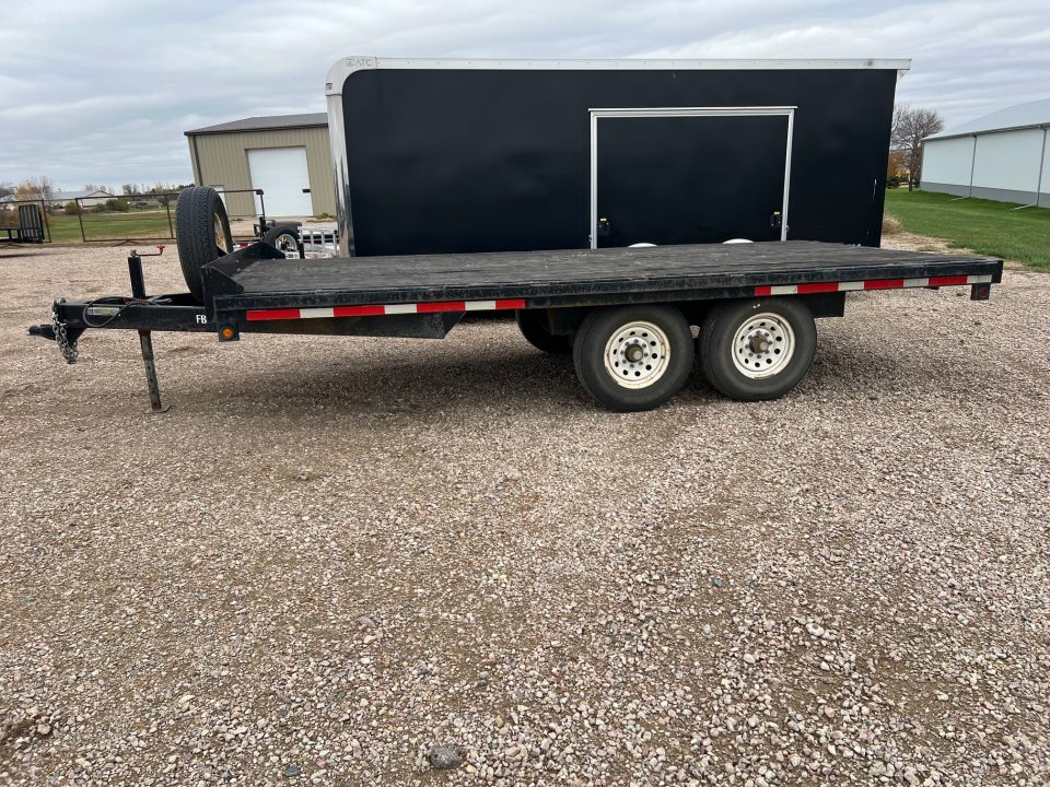 Used 2007 Jensen Deckover Equipment Trailer