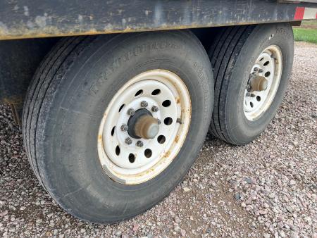 Used 2007 Jensen Deckover Equipment Trailer