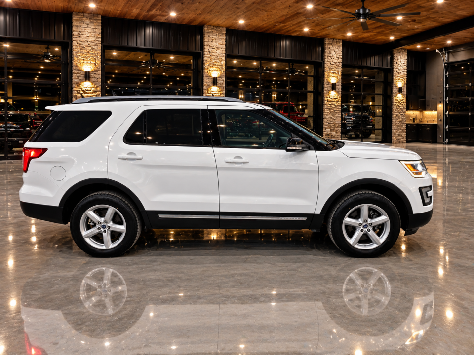 Used 2016 Ford EXPLORER XLT AWD SUV