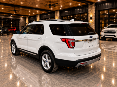 Used 2016 Ford EXPLORER XLT AWD SUV