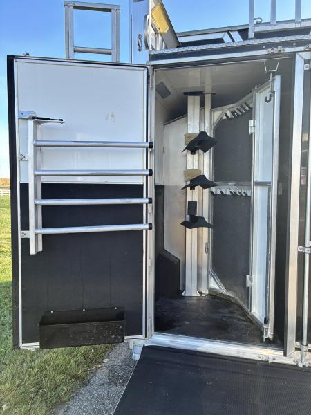 Used 2018 Cimarron Trailers Custom 3 Horse Bumper Pull Horse Trailer