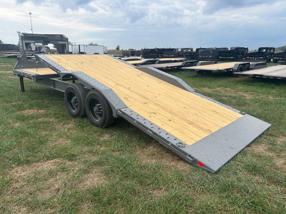New 2027 Diamond C 102x24 Tandem 23K GN Pro Tilt w/ Hydraulic Jacks, Drive Over Fenders, & 6' Stationary Deck