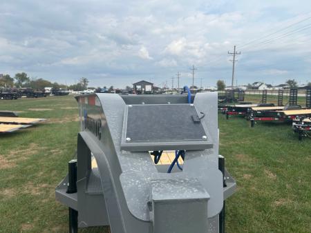 New 2027 Diamond C 102x24 Tandem 23K GN Pro Tilt w/ Hydraulic Jacks, Drive Over Fenders, & 6' Stationary Deck
