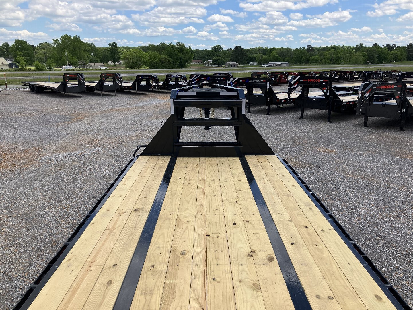 New 2025 Load Trail Gooseneck Flatbed Trailer | 102" x 30' 25.9KGVWR