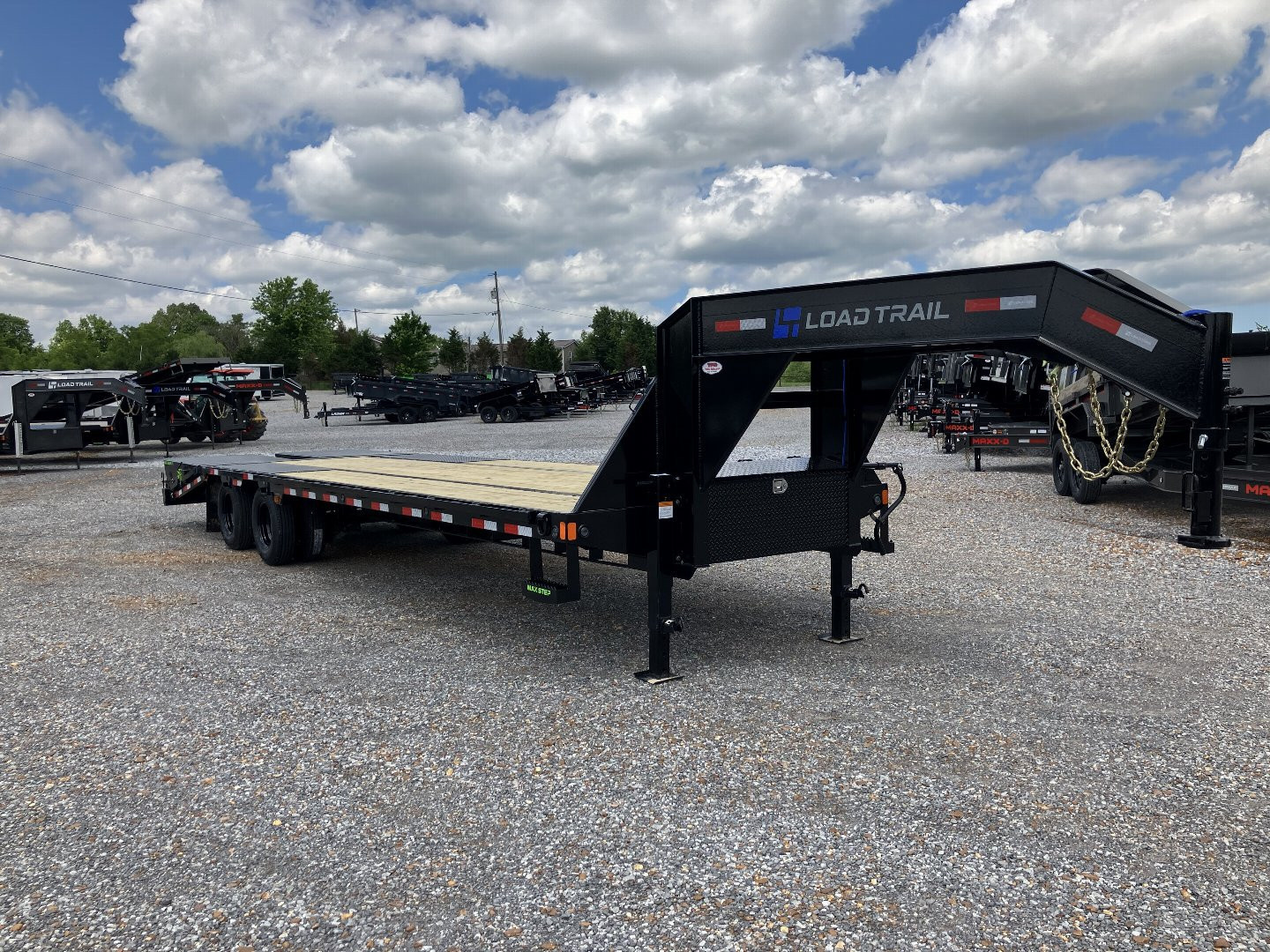 New 2025 Load Trail Gooseneck Flatbed Trailer | 102" x 30' 25.9KGVWR