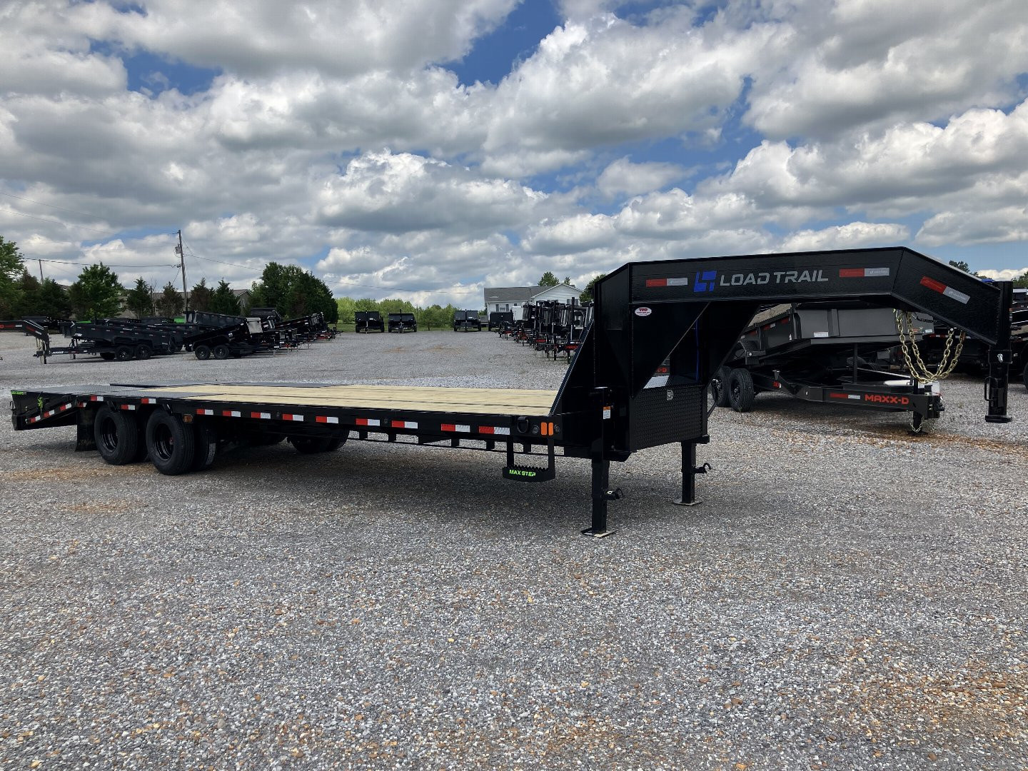 New 2025 Load Trail Gooseneck Flatbed Trailer | 102" x 30' 25.9KGVWR