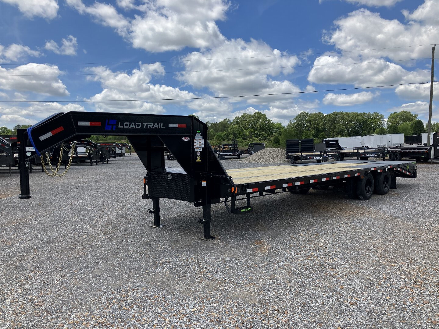 New 2025 Load Trail Gooseneck Flatbed Trailer | 102" x 30' 25.9KGVWR