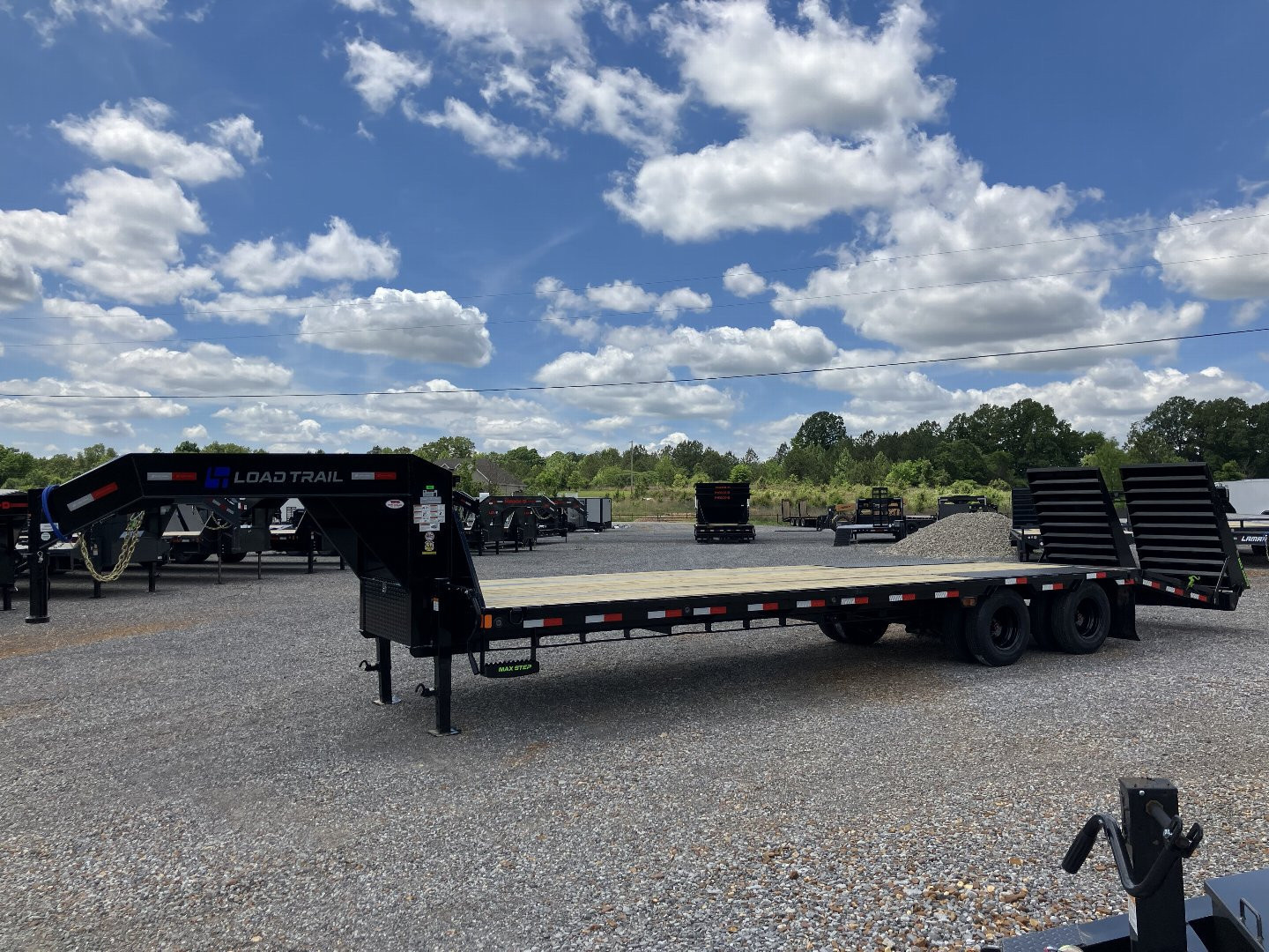 New 2025 Load Trail Gooseneck Flatbed Trailer | 102" x 30' 25.9KGVWR