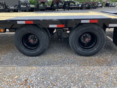 New 2025 Load Trail Gooseneck Flatbed Trailer | 102" x 30' 25.9KGVWR