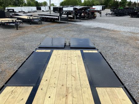 New 2025 Load Trail Gooseneck Flatbed Trailer | 102" x 30' 25.9KGVWR