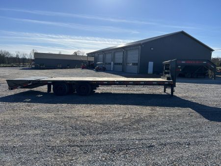 Used 2024 MAXXD Gooseneck Flatbed Trailer | 102" x 28' 30K GVWR