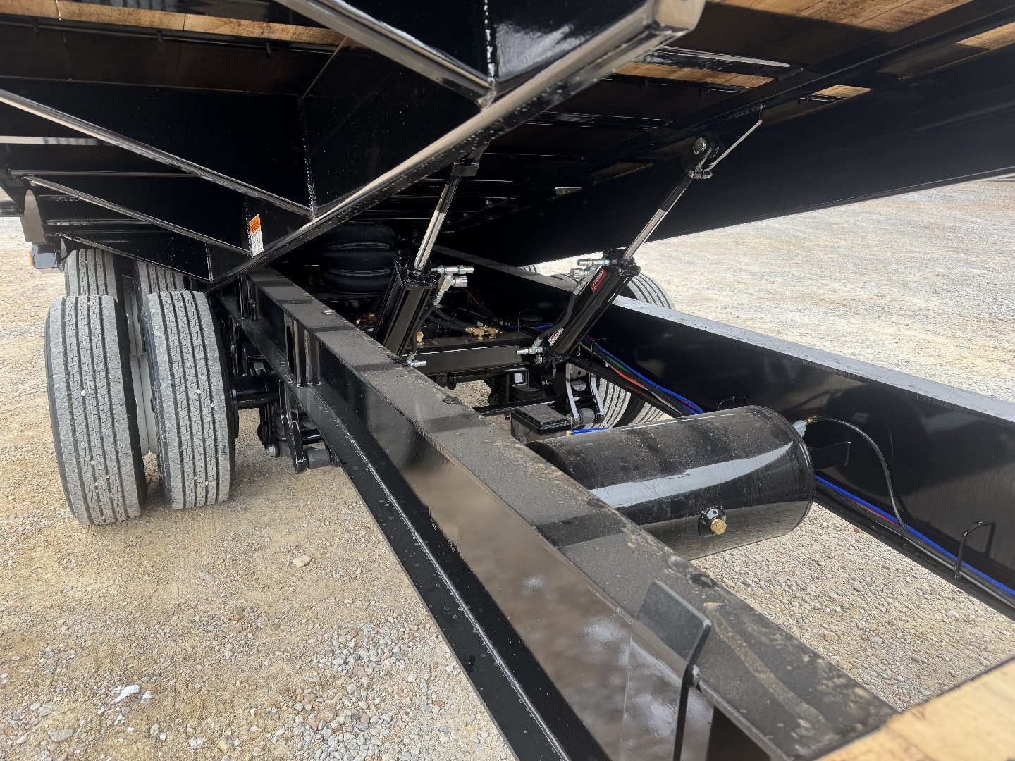 New 2025 Behnke 102"x30' 20 TON Pintle Hitch Tag Trailer *AIR TILT*