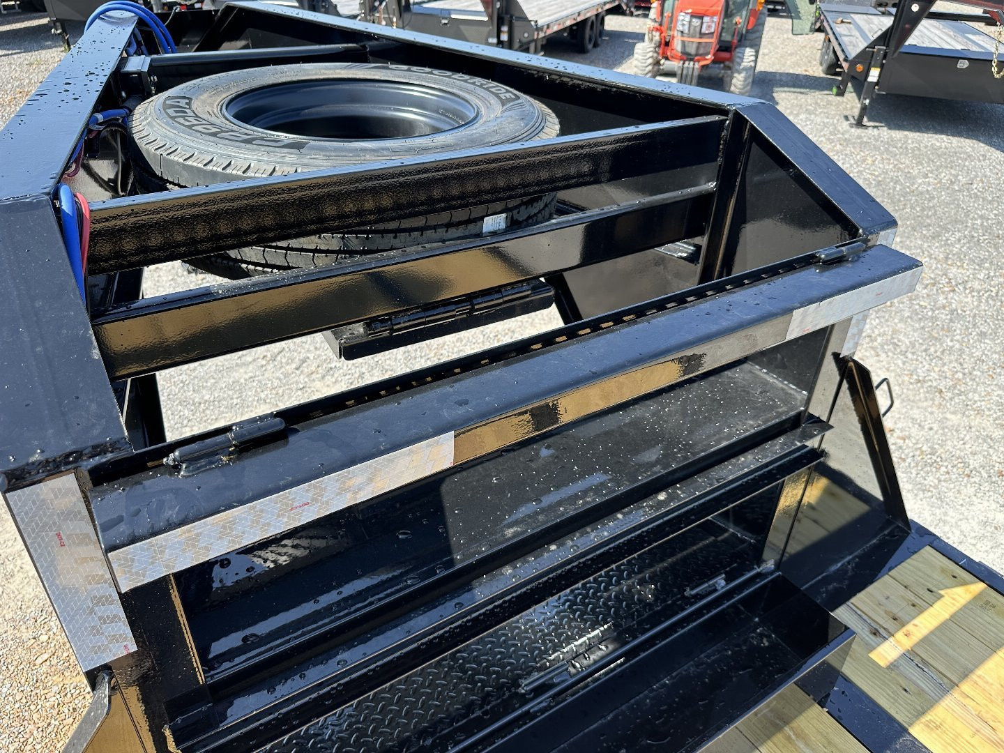 New 2025 Load Trail Gooseneck Trailer | 102" x 36' 30K GVWR