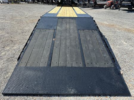 New 2025 Load Trail Gooseneck Trailer | 102" x 36' 30K GVWR