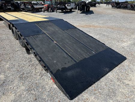 New 2025 Load Trail Gooseneck Trailer | 102" x 36' 30K GVWR